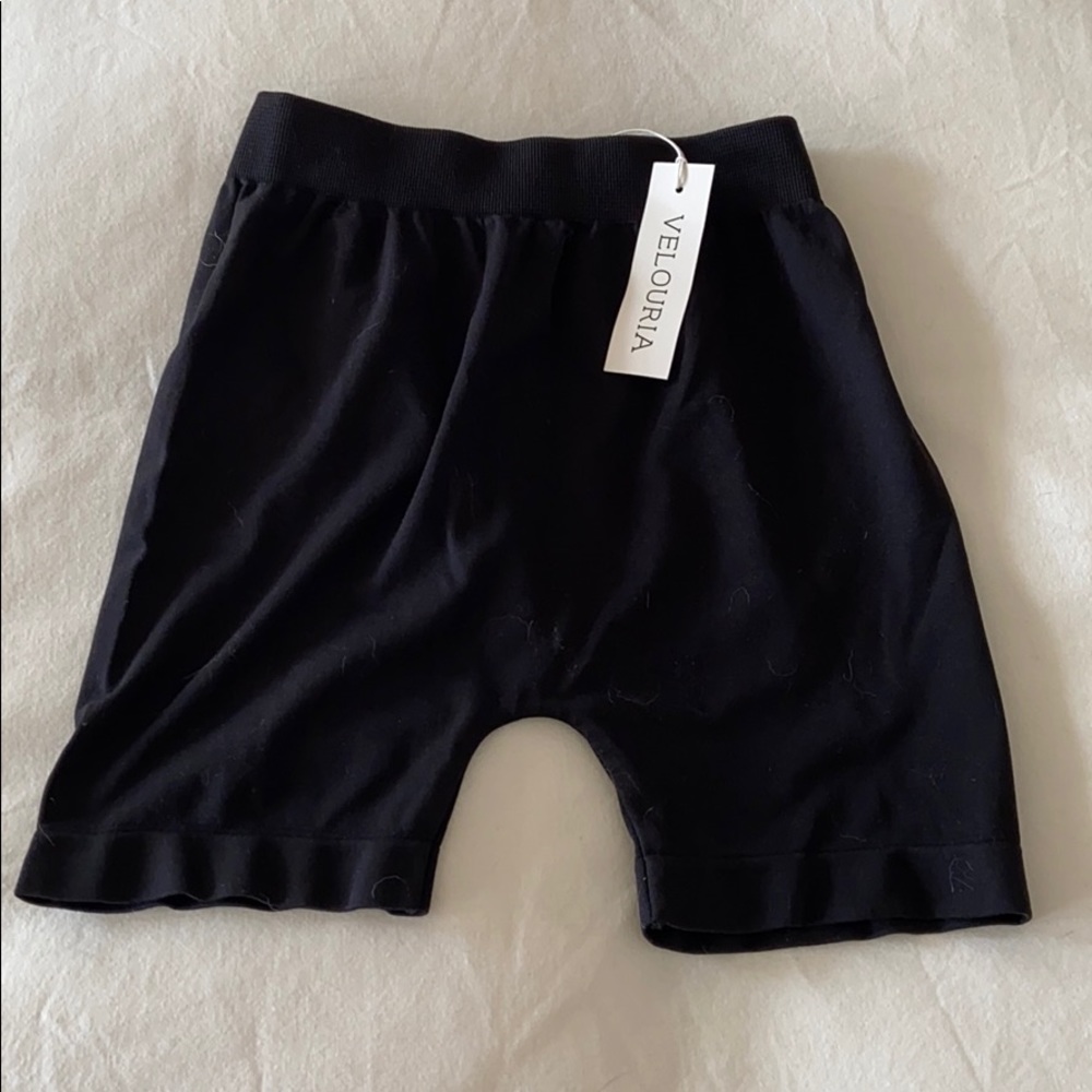 NWOT VELOURIA NIKIBIKI BIKE SHORTS